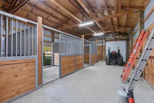 9001 SW Desert Sage Ln, Powell Butte, OR 97753 - Photo 8