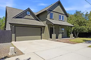 1494 NE Rumgay Ln, Bend, OR 97701 - Photo 6