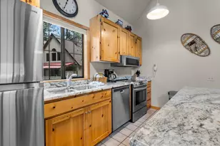 57505 Circle 4 Ln, Sunriver, OR 97707 - Photo 16