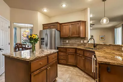 800 SE Shadowood Drive, Bend, OR 97702 - Photo 26