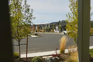 20546 Aberdeen Ct, Bend, OR 97702 - Photo 6