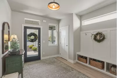 20546 Aberdeen Court, Bend, OR 97702 - Photo 2
