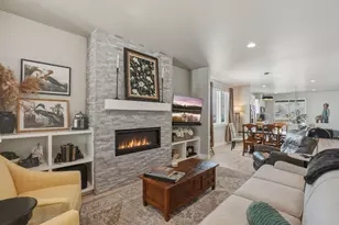 20546 Aberdeen Ct, Bend, OR 97702 - Photo 4