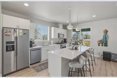 20546 Aberdeen Court, Bend, OR 97702 - Photo 10