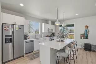 20546 Aberdeen Ct, Bend, OR 97702 - Photo 10