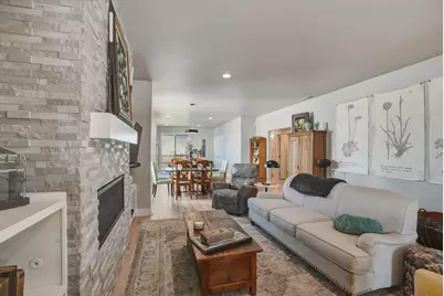 20546 Aberdeen Court, Bend, OR 97702 - Photo 4