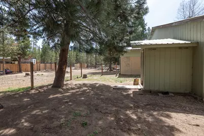 15886 Wright Avenue, La Pine, OR 97739 - Photo 14