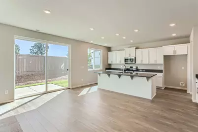 63205 NE Carly Ln, Bend, OR 97701 - Photo 4