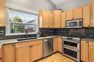 2955 N W Bordeaux Ln, Bend, OR 97703 - Photo 12