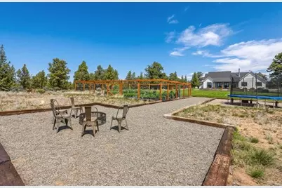 19250 Innes Market Road, Bend, OR 97703 - Photo 24