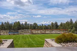 19250 Innes Market Rd, Bend, OR 97703 - Photo 22