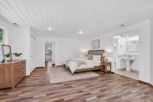 1635 NE Beacon Dr, Grants Pass, OR 97526 - Photo 6