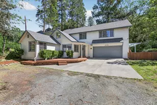 1635 NE Beacon Dr, Grants Pass, OR 97526 - Photo 8
