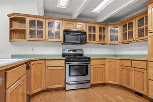 1635 NE Beacon Dr, Grants Pass, OR 97526 - Photo 18