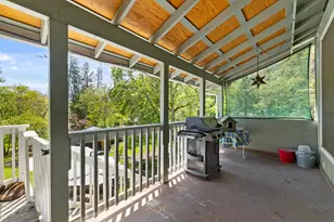151 Hornet Ln, Grants Pass, OR 97527 - Photo 6