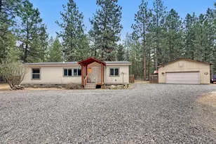 51720 Pine Loop Dr, La Pine, OR 97739 - Photo 2
