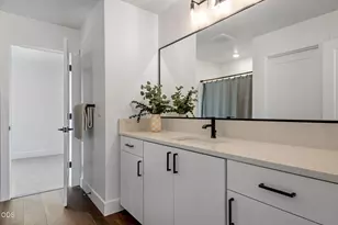 1035 W Linda Ave, Sisters, OR 97759 - Photo 28