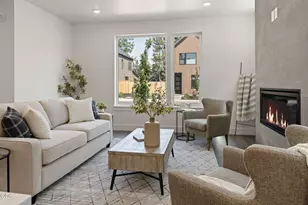 1035 W Linda Ave, Sisters, OR 97759 - Photo 8
