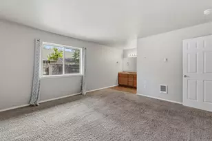 2213 NW Ivy Ave, Redmond, OR 97756 - Photo 12
