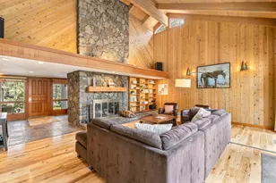 17866 Grouse Ln, Sunriver, OR 97707 - Photo 2