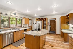 17866 Grouse Ln, Sunriver, OR 97707 - Photo 16