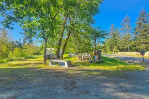 1003 Red Mountain Dr, Grants Pass, OR 97526 - Photo 10