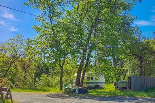 1003 Red Mountain Dr, Grants Pass, OR 97526 - Photo 4
