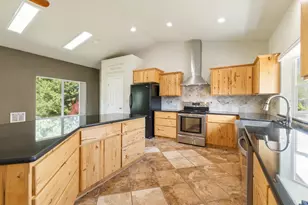 2761 Minna St, Bonanza, OR 97623 - Photo 6