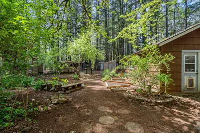 27562 Redwood Highway, Cave Junction, OR 97523 - Photo 44