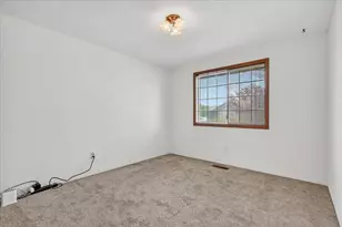 3090 Cheltenham Wy, Medford, OR 97504 - Photo 20
