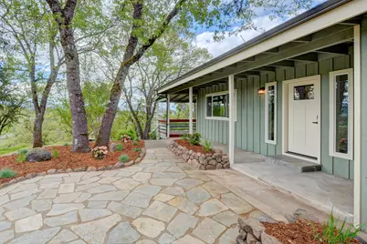 1015 Palima Drive, Eagle Point, OR 97524 - Photo 8