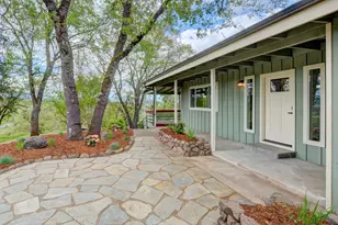 1015 Palima Dr, Eagle Point, OR 97524 - Photo 8