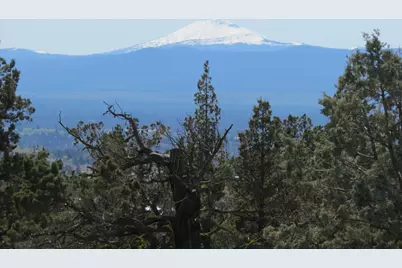 20985 Limestone Avenue #8, Bend, OR 97703 - Photo 1