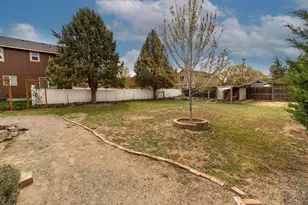 2207 SW 22nd St, Redmond, OR 97756 - Photo 32