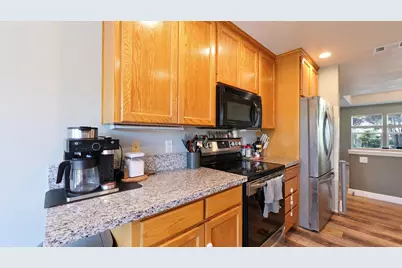 381 Pinetop Terrace, Shady Cove, OR 97539 - Photo 14