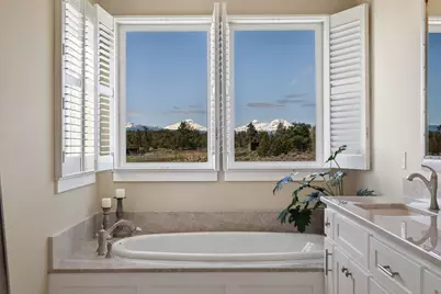 66355 Barr Road, Bend, OR 97703 - Photo 24