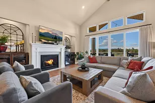 66355 Barr Rd, Bend, OR 97703 - Photo 10