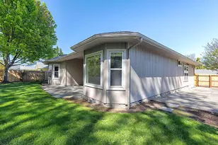 2737 SW Trinity Way, Grants Pass, OR 97527 - Photo 34
