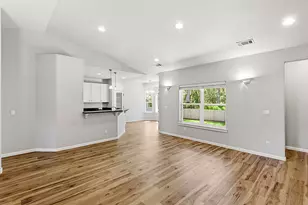 2737 SW Trinity Way, Grants Pass, OR 97527 - Photo 6