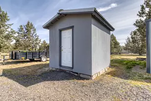 15715 SW Salmon Rd, Terrebonne, OR 97760 - Photo 6