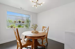 111 NW Hawthorne Ave, Bend, OR 97703 - Photo 18