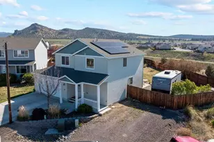 792 NE Robin Pl, Prineville, OR 97754 - Photo 2