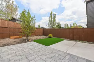 20724 Sierra Dr, Bend, OR 97701 - Photo 28