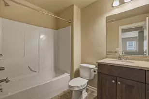 20724 Sierra Dr, Bend, OR 97701 - Photo 32