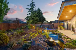 983 Pumpkin Ridge Dr, Eagle Point, OR 97524 - Photo 4