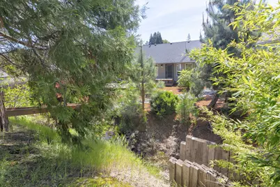 204 NW Sinclair Drive, Grants Pass, OR 97526 - Photo 38