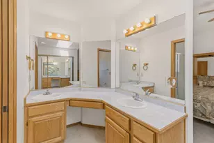 204 NW Sinclair Dr, Grants Pass, OR 97526 - Photo 24