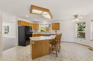 204 NW Sinclair Dr, Grants Pass, OR 97526 - Photo 10