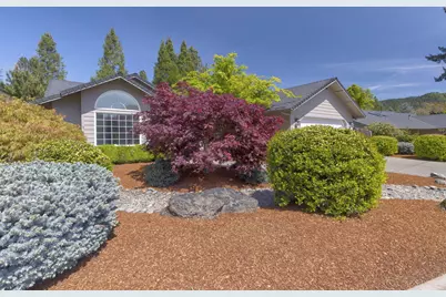 204 NW Sinclair Drive, Grants Pass, OR 97526 - Photo 46