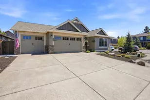 61065 Manhae Loop, Bend, OR 97702 - Photo 38